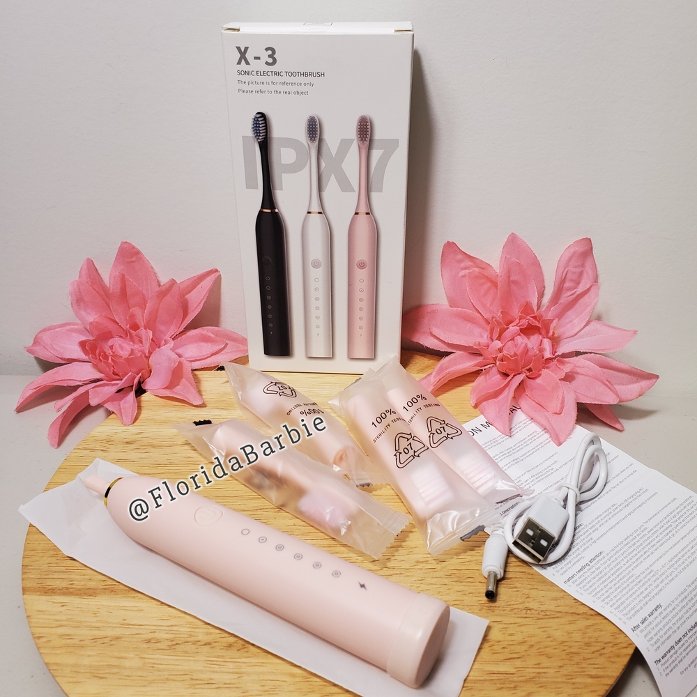 Electric Toothbrush Recharable Pink White 4 Refills Electronic Home Travel Brush